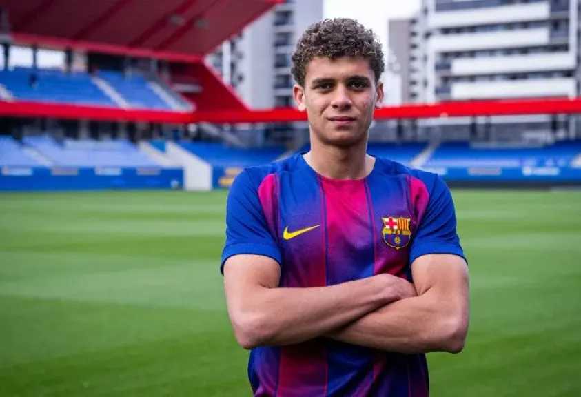 عربي وعالمي