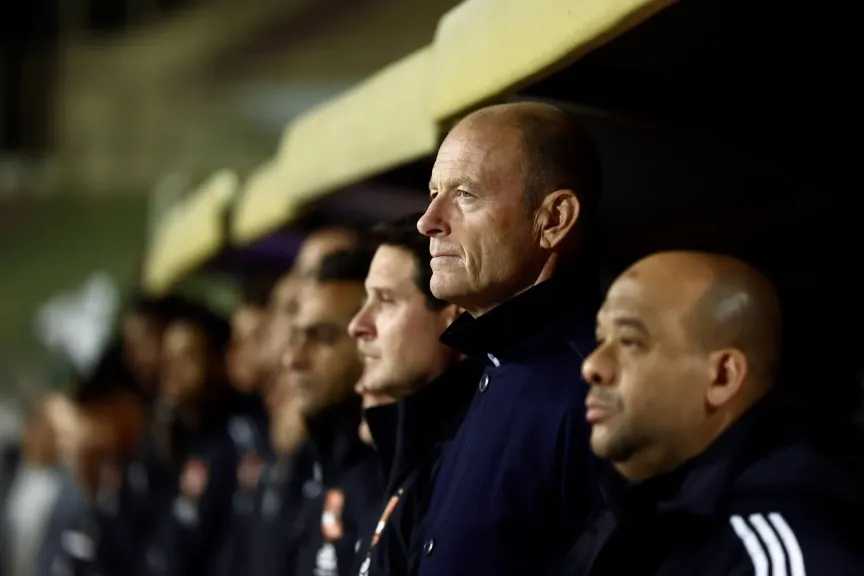 الفريق الأول