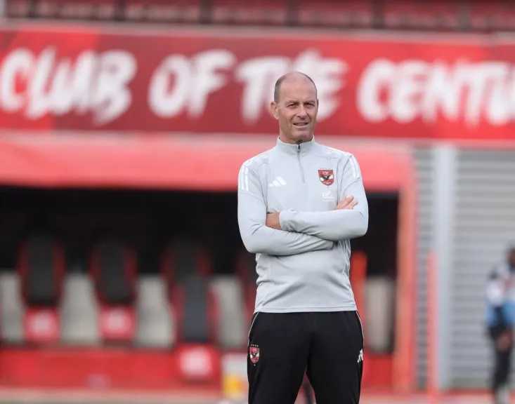 الفريق الأول