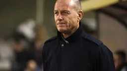 الفريق الأول