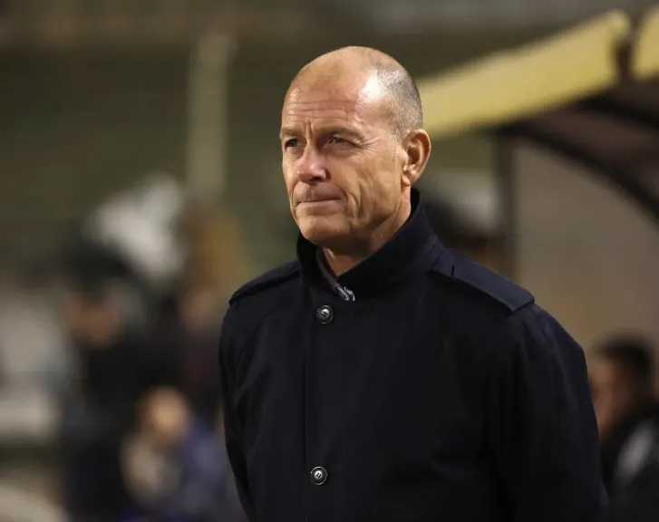 الفريق الأول