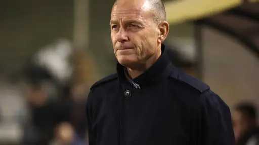 الفريق الأول