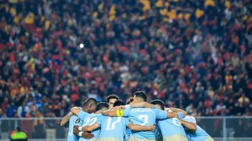 الفريق الأول