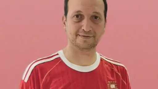 الفريق الأول