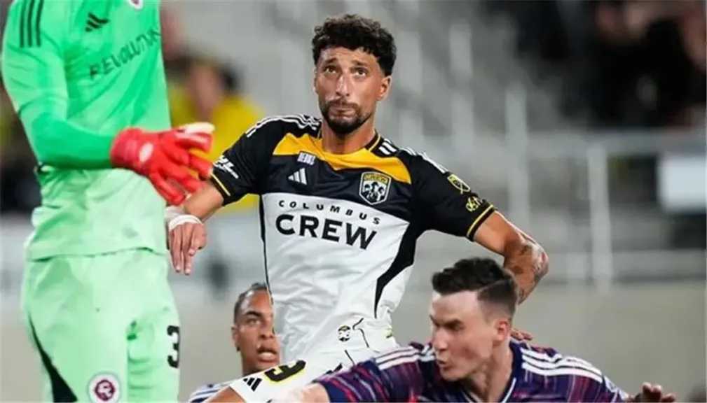 الفريق الأول