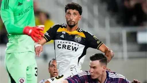 الفريق الأول