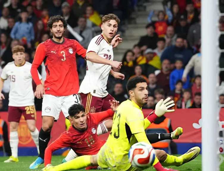 الفريق الأول