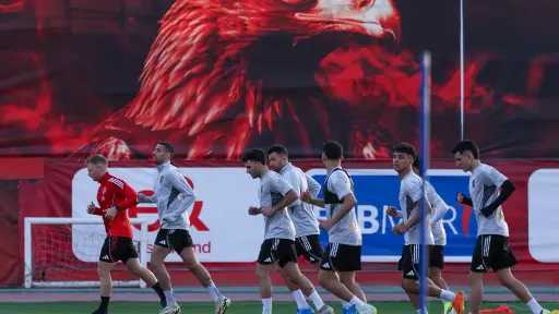 الفريق الأول