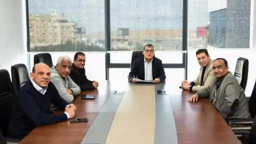 الفريق الأول