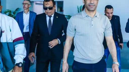 الفريق الأول