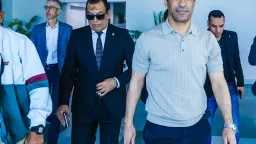 الفريق الأول