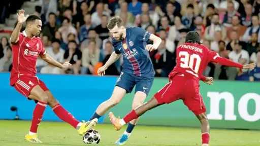 عربي وعالمي