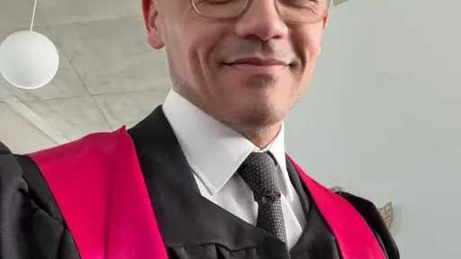 الفريق الأول