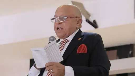 أي خدمة
