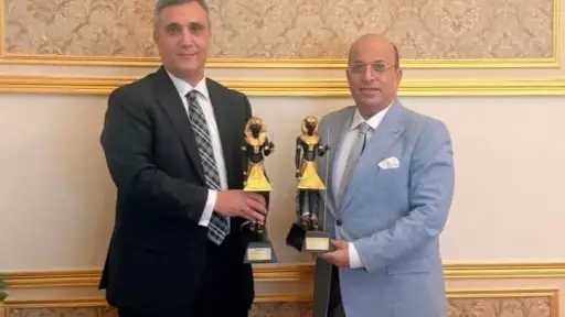 أي خدمة