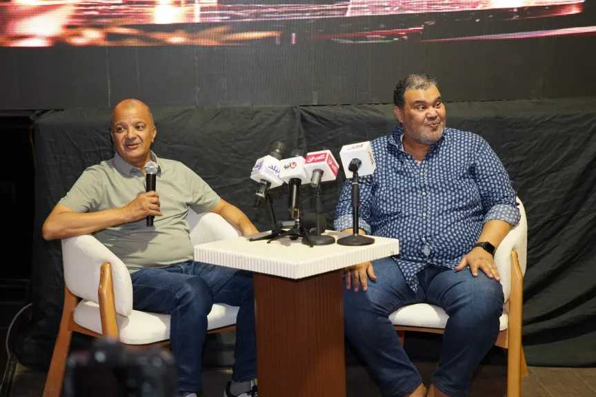 أي خدمة