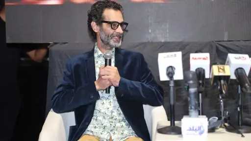 أي خدمة