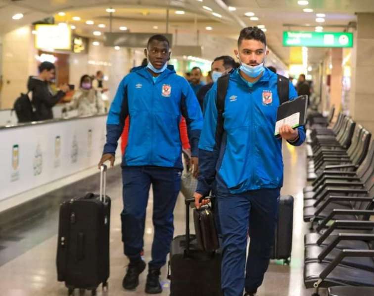لاعبي الاهلي في مطار القاهرة