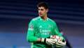 «يويفا» يمنح حارس ريال مدريد...